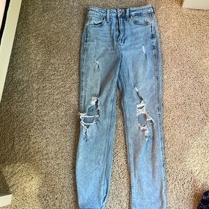 Super cute light wash jeans